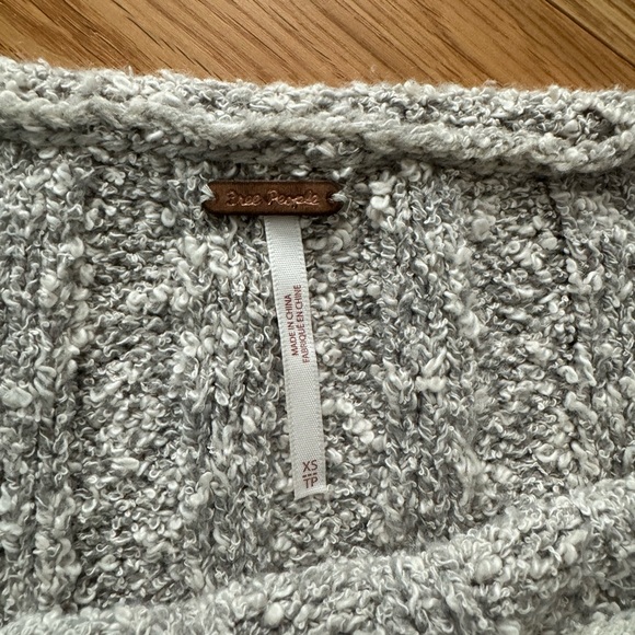 Free People Oversized Sweater - Picture 2 of 5